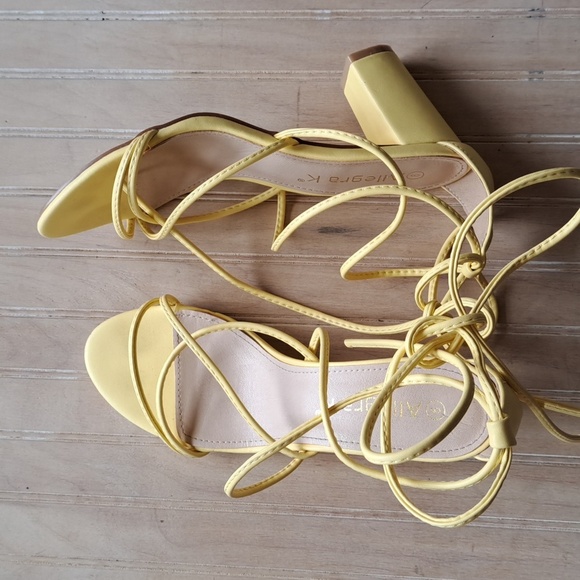 Allegra K Women's Strappy Lace up Mid 3" Chunky Heel Soft Yellow Strap Sandals - Picture 1 of 10